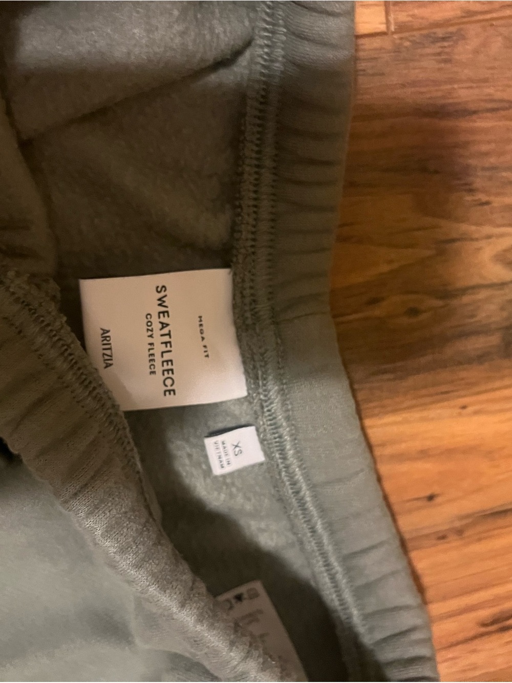 Aritzia Wide-Leg Sweatfleece Pants — Sage Green